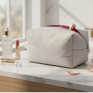 Elegant White Cosmetic Bag